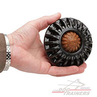 צעצוע בצורת גלגל דיספנסר חטיפים מגומי מיוחד לגזעי כלבים בינוניים